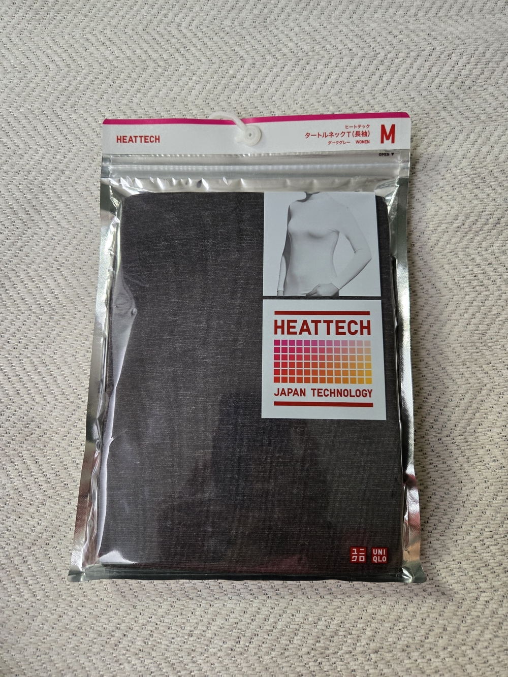 Uniqlo HEATTECH High-Neck Long Sleeve Top